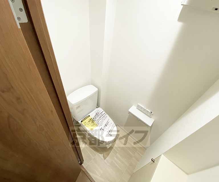 トイレ　ウォシュレット機能付きのトイレです。