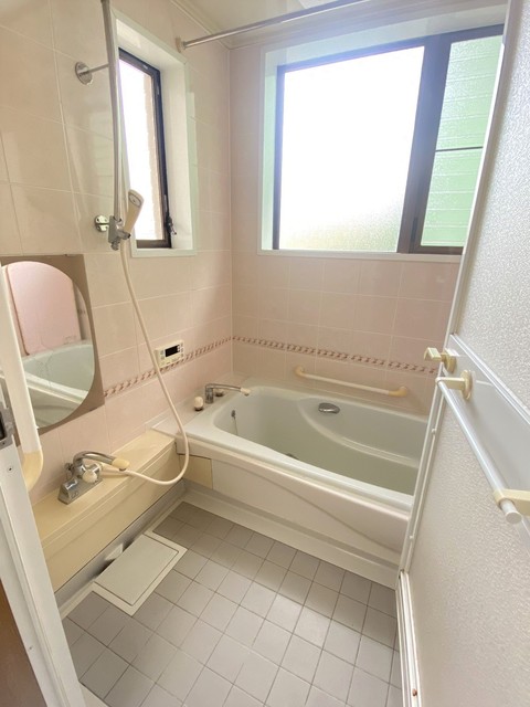 バス・シャワールーム　浴室乾燥機