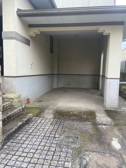 駐車場　屋根があります
