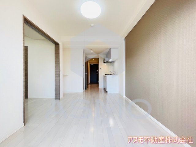 居室・リビング　同マンション別部屋　参考写真