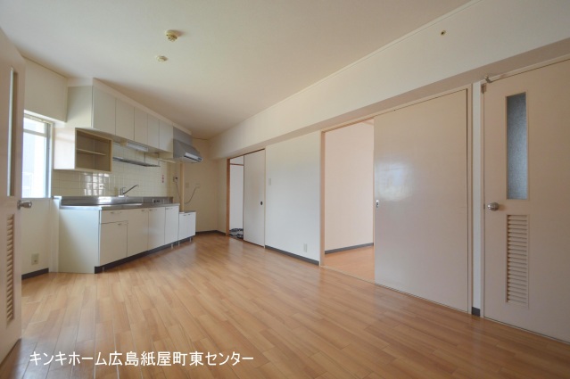 居室・リビング　広々とした２ＬＤＫのお部屋