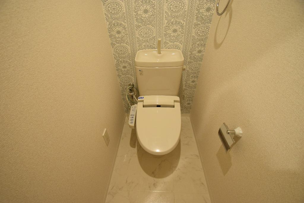 トイレ　シャワー付トイレ