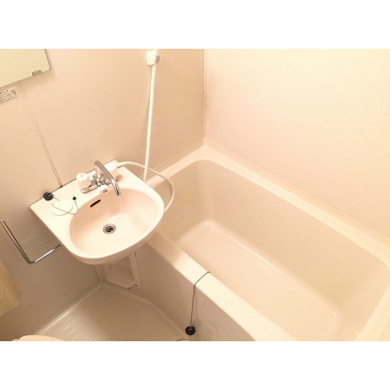 バス・シャワールーム　きれいなお風呂です