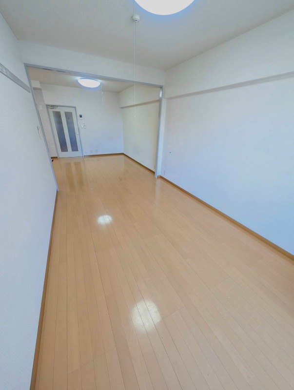 居室・リビング　他号室の写真になります。