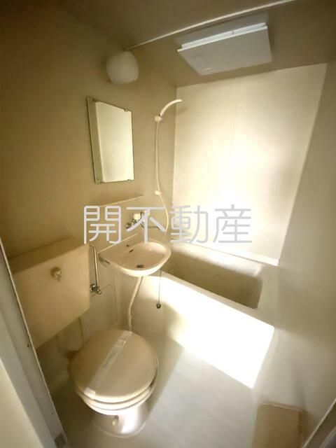 バス・シャワールーム