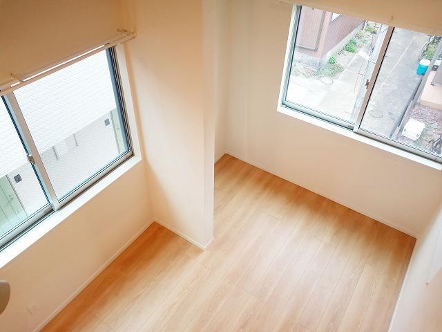 居室・リビング　広々8.4帖の洋室♪