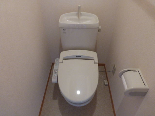トイレ　温水洗浄便座付WC
