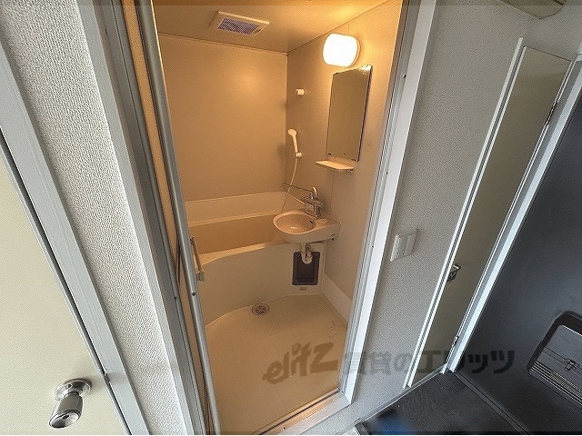 バス・シャワールーム　バス