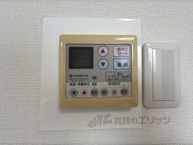 その他設備　給湯器リモコン