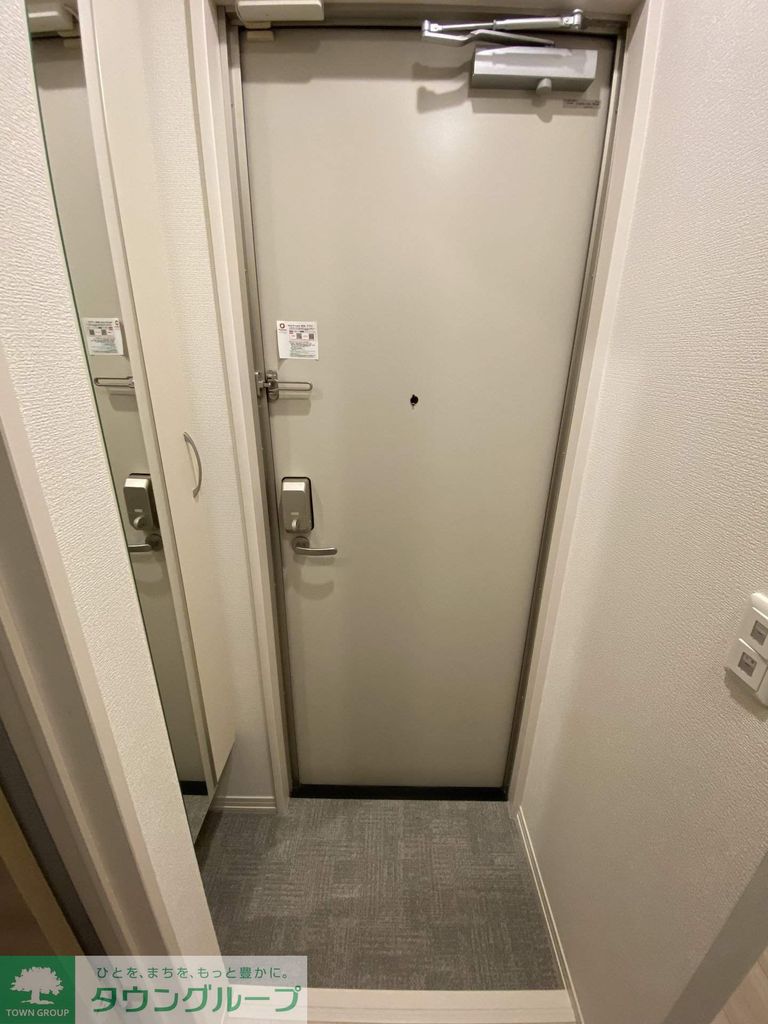 玄関　バルコニー