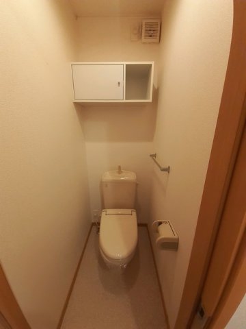 トイレ　ゆったりとした空間のトイレです