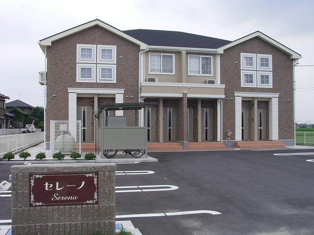 建物外観　落ち着いた雰囲気の外観です