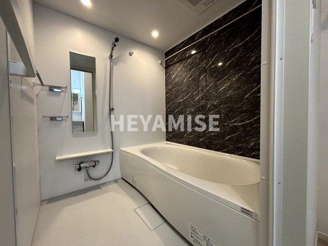 バス・シャワールーム　※室内画像は別号室のもの