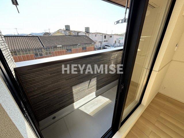 バルコニー　※室内画像は別号室のもの