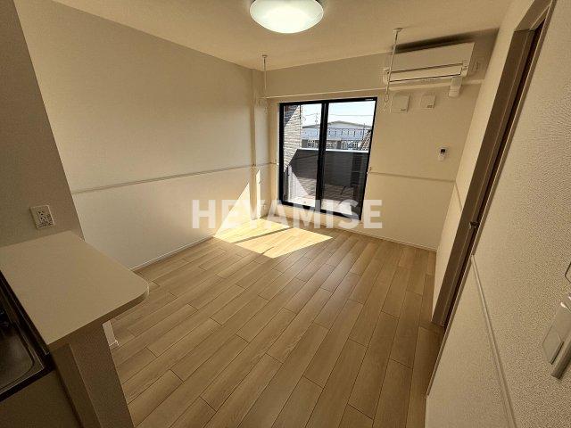 居室・リビング　※室内画像は別号室のもの