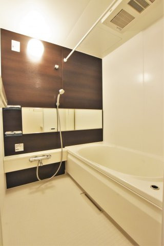 バス・シャワールーム　同施工会社・イメージ写真です。ご参考下さい。