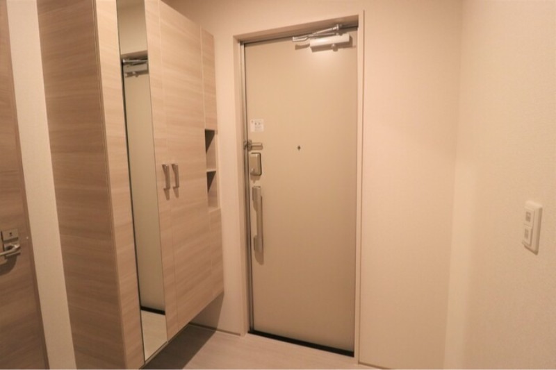 玄関　図面と現状に相違がある場合には現状を優先