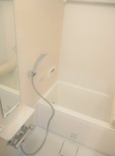 バス・シャワールーム　清潔な浴室！
