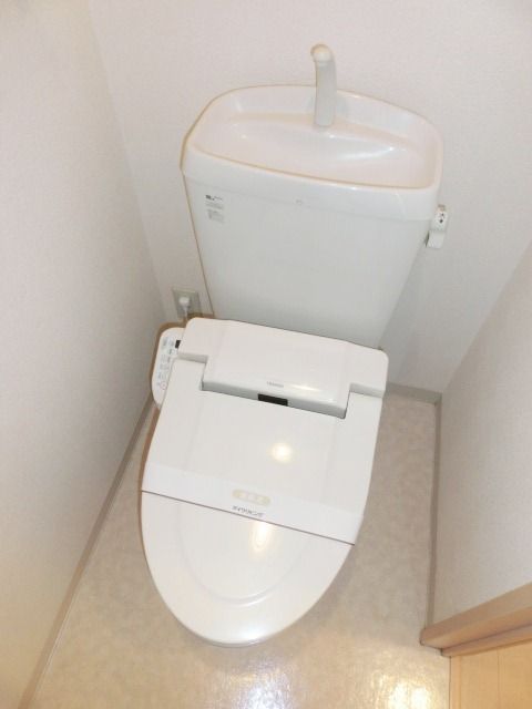 トイレ　ウィシュレット付きトイレ