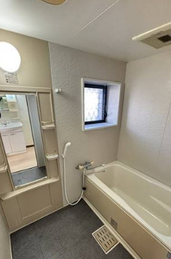 バス・シャワールーム　お風呂です