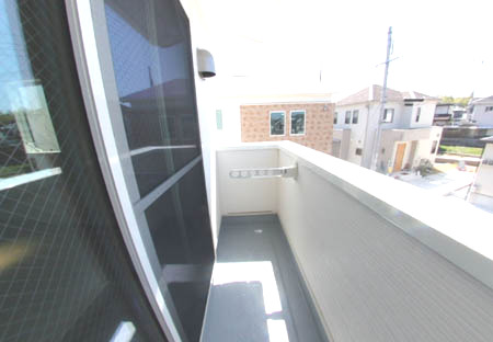 バルコニー　広々としたバルコニーです