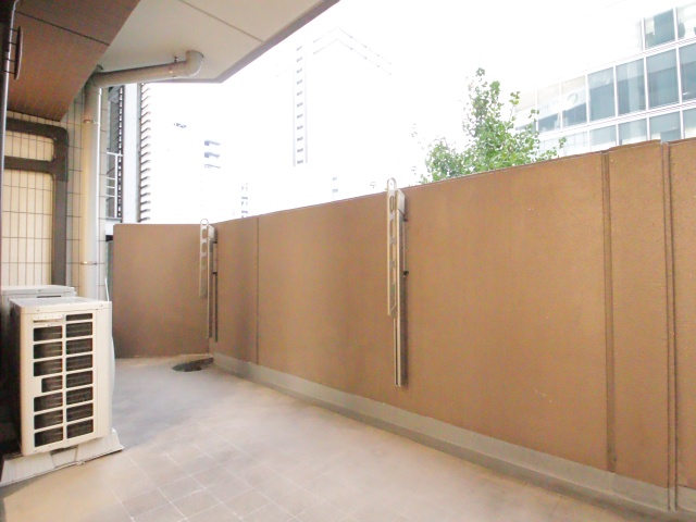 バルコニー　※別室の参考写真の為、現況優先です。