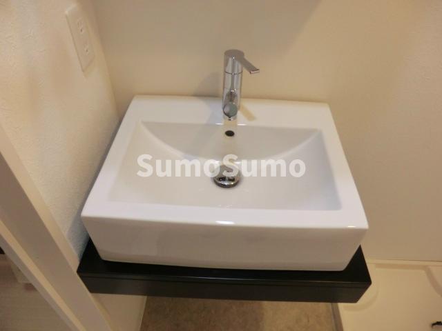 洗面設備　独立洗面化粧台付き