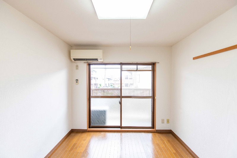 居室・リビング　同間取りの別部屋