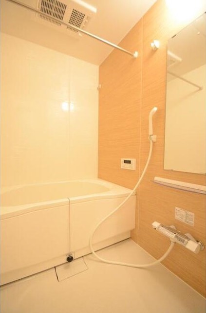 バス・シャワールーム　バスルーム