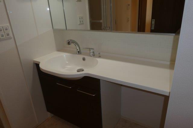 洗面設備　シャンプードレッサー