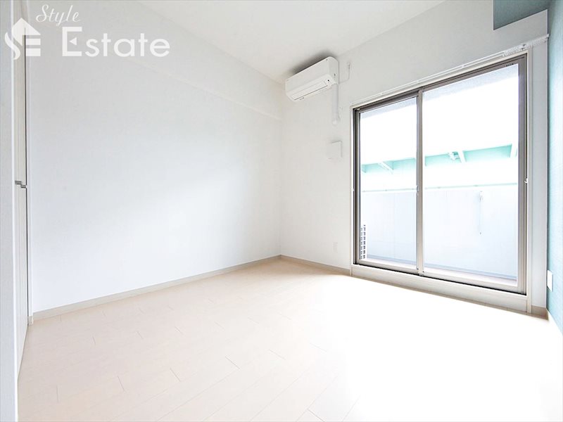 居室・リビング　内装