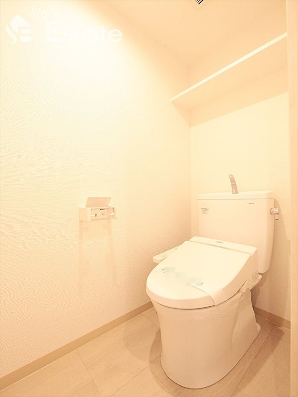 トイレ　温水洗浄便座