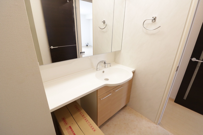 洗面設備　広い洗面スペース