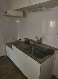 キッチン　※現況優先　別部屋写真