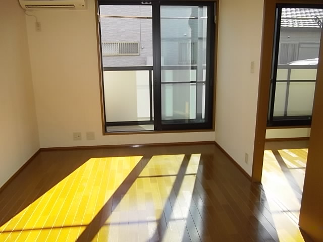 居室・リビング　☆南向きの室内☆