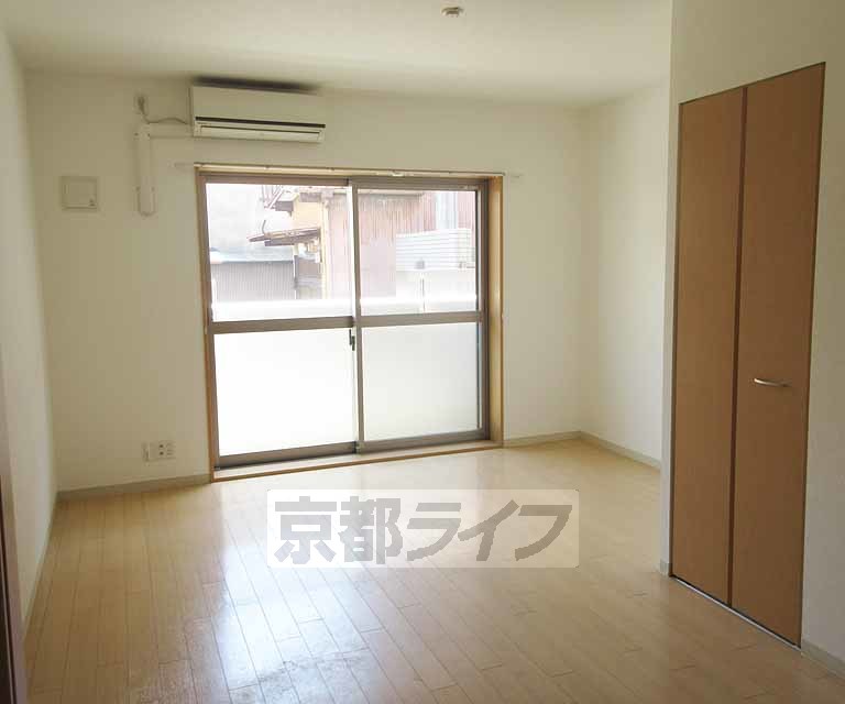 居室・リビング　日当りの良いお部屋です！