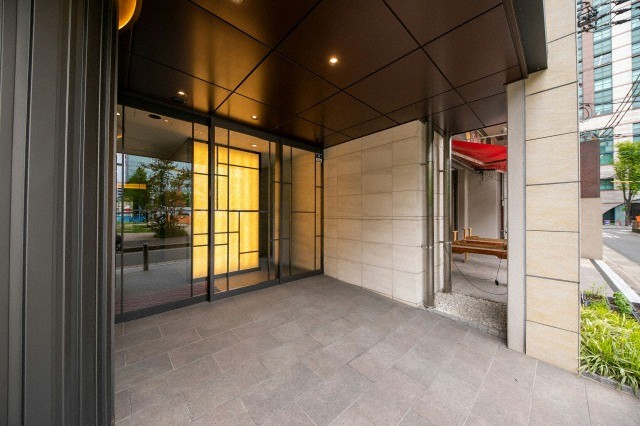 エントランス　エントランス