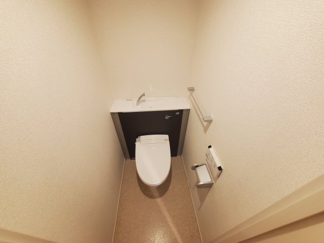 トイレ　ゆったりとした空間のトイレです