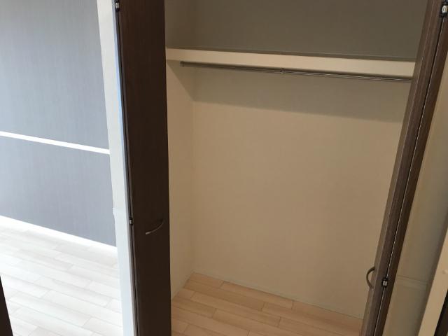 収納　洋室　収納