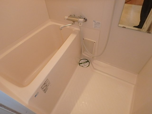 バス・シャワールーム　バストイレ別