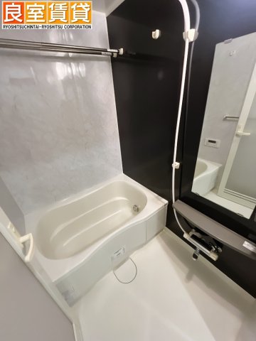 バス・シャワールーム　浴室乾燥機つき