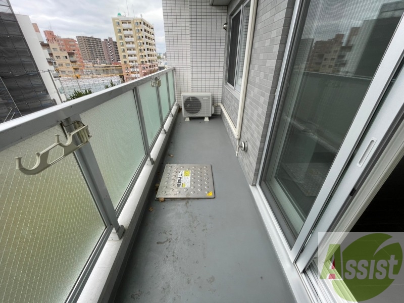 バルコニー　バルコニーです。洗濯物を干したり一息ついたりできますね！