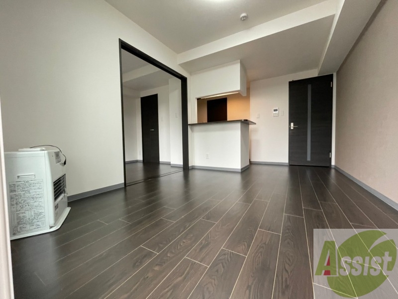 居室・リビング　広くてキレイなお部屋が広がっていて、充実した生活が送れそう。