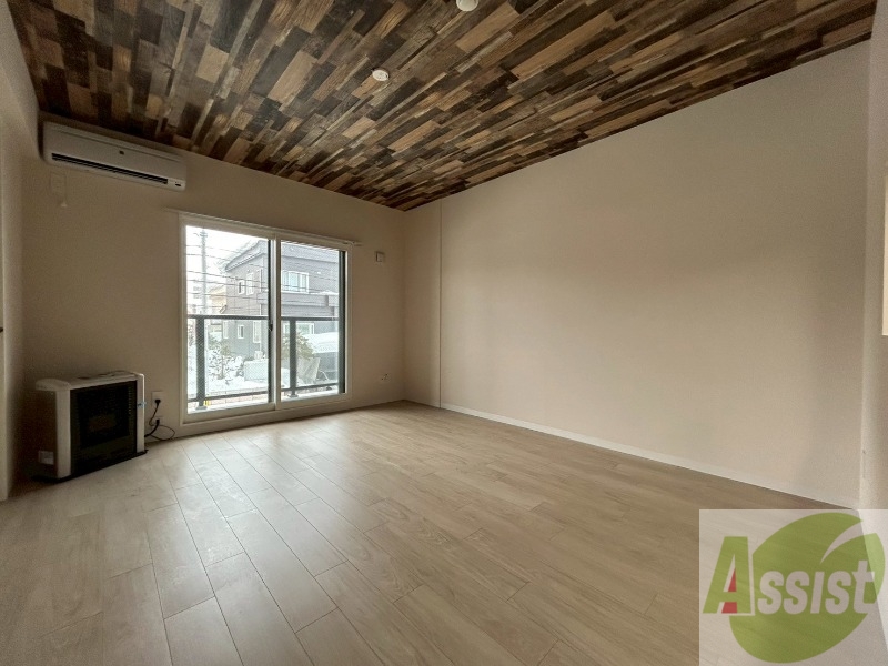 居室・リビング　広くてキレイなお部屋が広がっていて、充実した生活が送れそう。