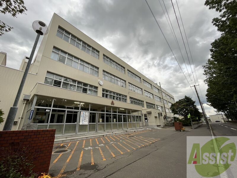 小学校　札幌市立栄南小学校（小学校）まで605m