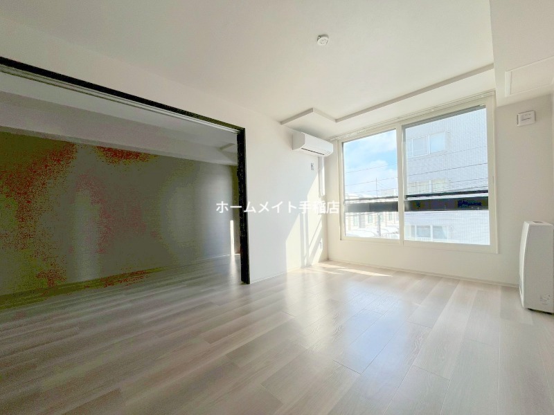 居室・リビング　広々リビングスペースございます！