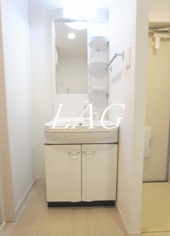 洗面設備　洗面台です。