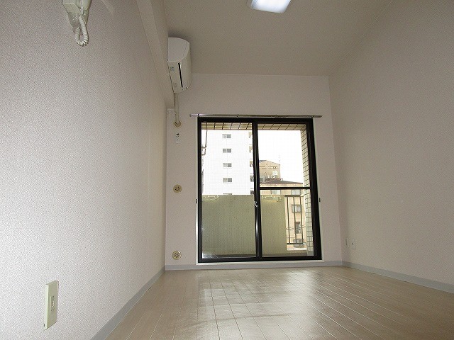 居室・リビング　綺麗な室内です♪