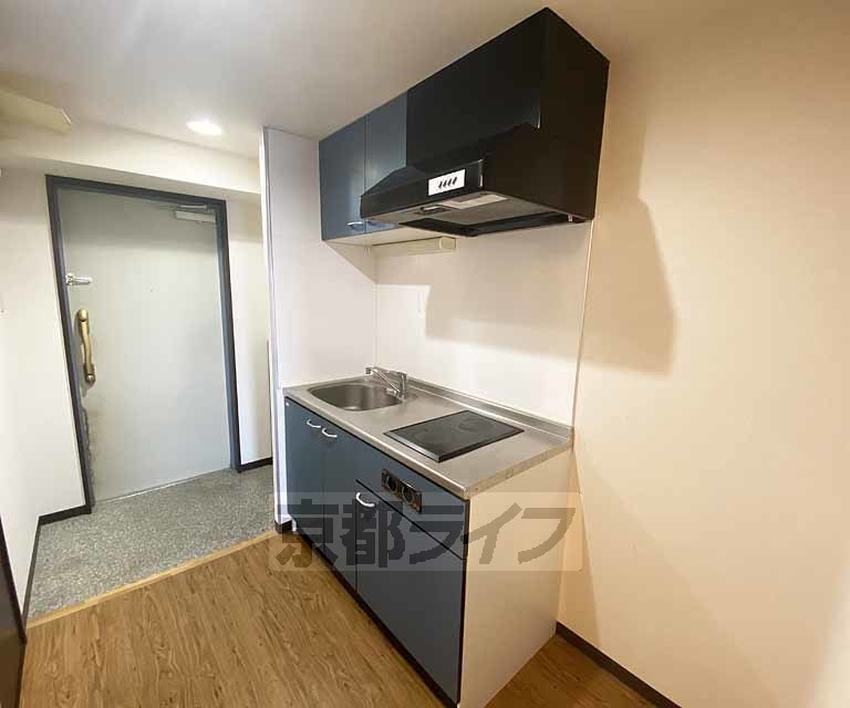 キッチン　コンロ付きのキッチン