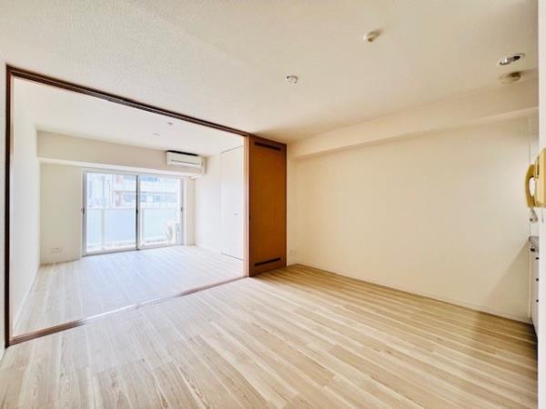 居室・リビング　ゆったりとした居間です